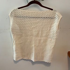 Vintage sleeveless seater